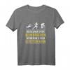 Triathlon Lustiges Spruch T-Shirt - Für Wettkämpfe, Geburtstag & Weihnachten | Swim Bike Run Design für Tri Harder