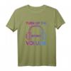 Turn Up The Volume Loud Headphones Bass - Lustiges Musikliebhaber T-Shirt für Musiker, Musiklehrer & Fans verschiedener Genres