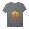 Sunset Stand Up Paddle Board T-Shirt für Frauen - Wassersport & Surferinnen Mode mit V-Ausschnitt, Vintage Sonnenuntergang Design