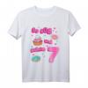 Kinder T-Shirt 'So süß und schon 7' – Niedliches Geburtstagsshirt für Mädchen zum siebten Geburtstag, bunt mit Herzen, Sternen, Cupcake & Donuts