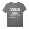 Cousin 2023 Loading T-Shirt - Lustiges Vintage Motiv für zukünftige Cousins, Schwangerschaftsankündigung & Babygeschenk