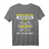 Reicht mir das Werkzeug ihr Narren Geschenk T-Shirt – Lustiges KFZ Mechaniker Shirt für Schrauber, Mechatroniker & Autoliebhaber zu Weihnachten & Geburtstag